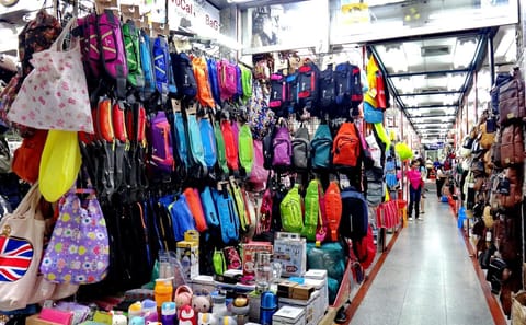 Bangkok Chinatown Cultural Walking Tour and Food Experience