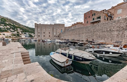 Dubrovnik Walking Tour and Scenic Boat Ride Experience