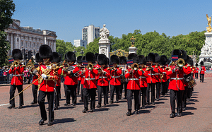 Changing of the Guard Walking Tour in London