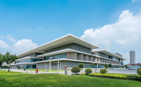 Guided Tour of Ancient Artifacts at Liaoning Provincial Museum