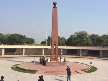 Delhi 5 Museum Tour on Private Basis with Entrance Fees
