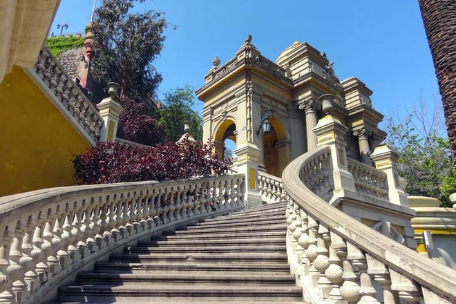 10-Days Discovery the Best of Santiago de Chile, Buenos Aires and Easter Island 10