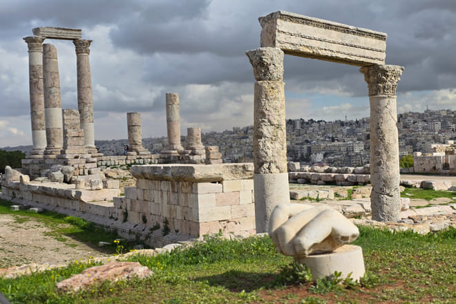 Private Full Day Jerash and Amman City Sightseeing Tour 9