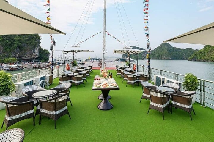 Arcady Cruise Luxury 1 Day Tour From Hanoi by Express Limousine
