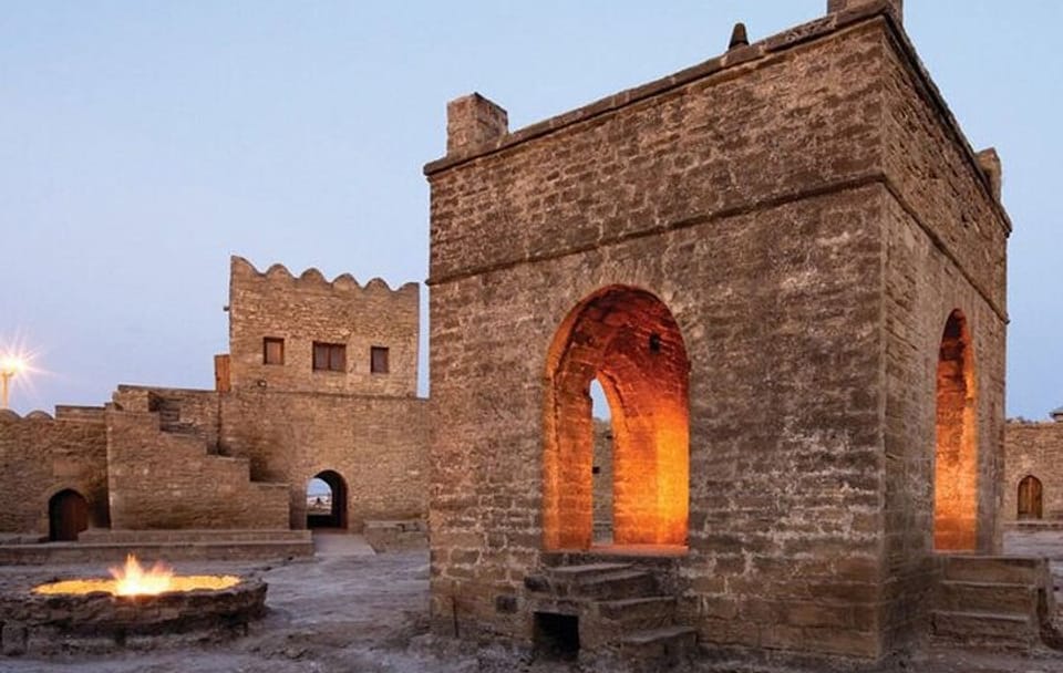 Ateshgah Fire Temple and Yanardag Fire Mountain Private Tour