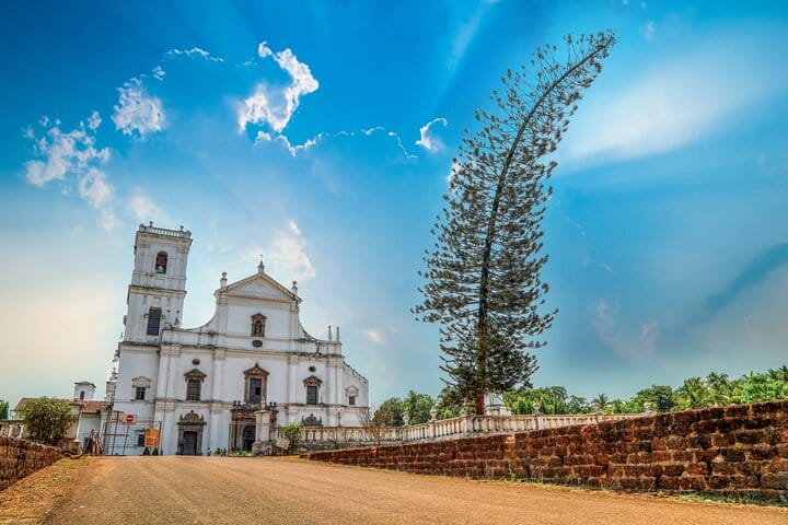Architectural Wonder of India with Goa Beach