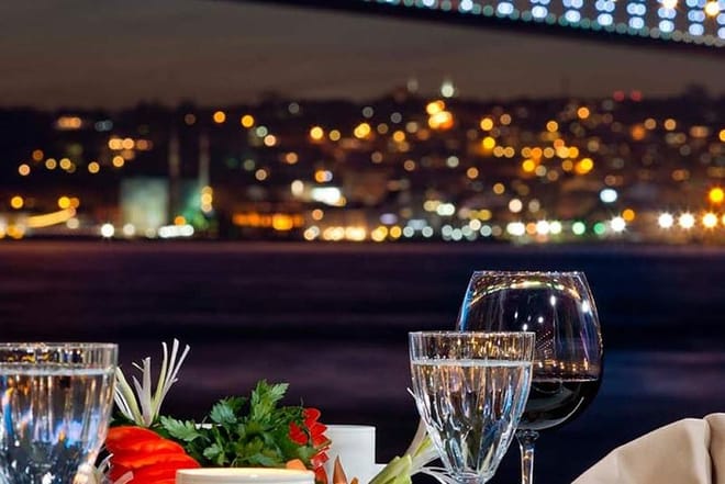 Bosphorus Dinner Cruise with Live Performance 5