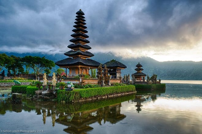 Ulundanu Beratan Lake Side Temple
