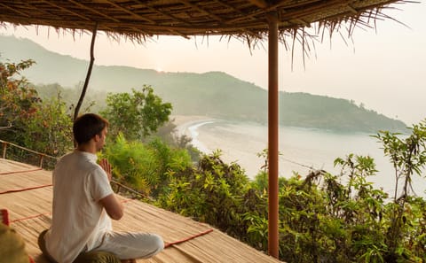 Cultural and Coastal Tour of Bangalore, Hampi, and Gokarna