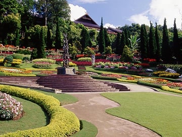 Doi Tung Guided Tour with Mae Fah Luang Gardens