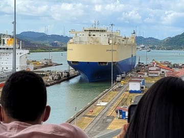 Half-Day Panama City and Canal Tour with Old Town Walk