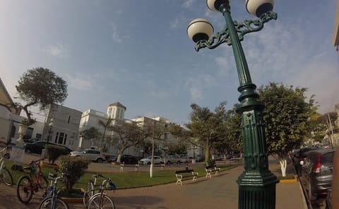 Guided Bike Tour of Miraflores and Barranco in Lima