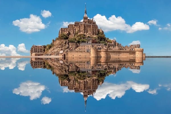 Mont Saint-Michel and Calvados Tasting Private Tour from Paris