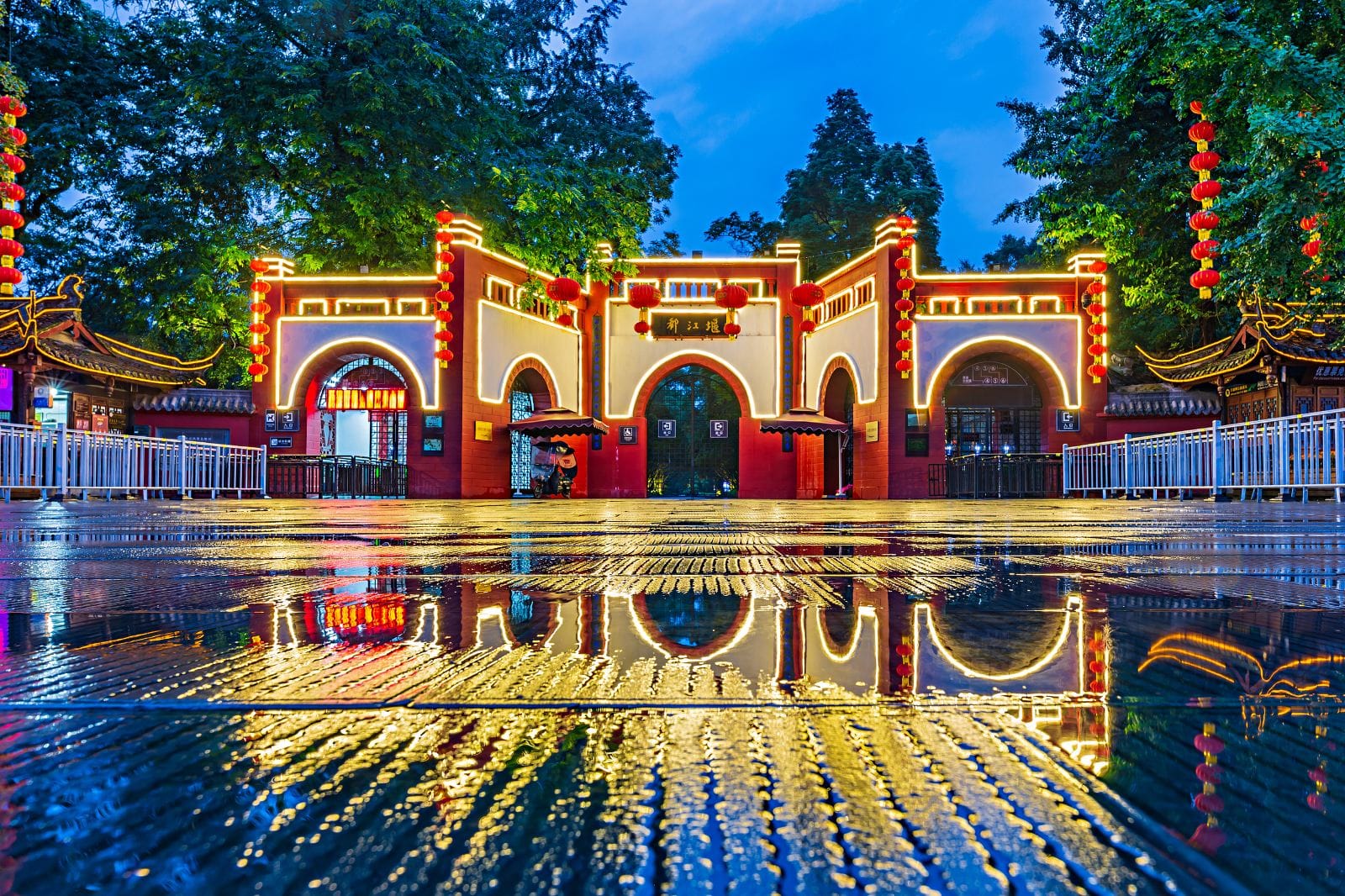 Unlock Ancient Wonders: Your Guide to Dujiangyan Scenic Area Tickets