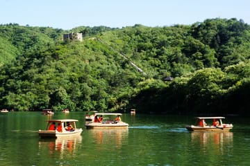 Visit Huanghuacheng Water Geat Wall with Chartered Boat and Olympic Stadiums