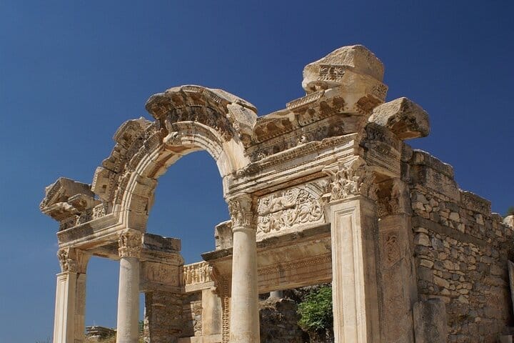 Private Ephesus Ancient City Tour from Izmir with Lunch