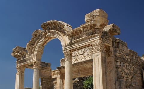 Private Ephesus Ancient City Tour with Lunch from Izmir