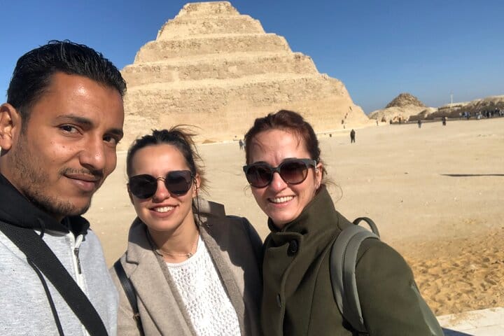 Saqqara Pyramids & Dahshur Pyramids and Memphis Tour With Lunch
