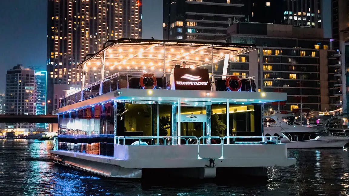 Dubai Dhow Marina Cruise: “From Traditional Charm to Modern Luxury”