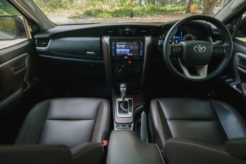 Phuket: Private Hotel Transfers to or from Airport by Car