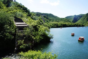 Visit Huanghuacheng Water Geat Wall with Chartered Boat and Olympic Stadiums
