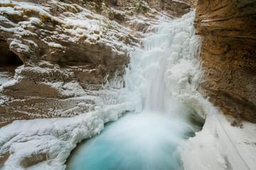 Lake Louise Johnston Canyon Icewalk Banff Town tour from Canmore