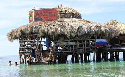 Private Tour to Floyd’s Pelican Bar from Montego Bay