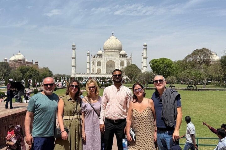 From Delhi: 2 Days Taj Mahal and Agra Overnight Tour