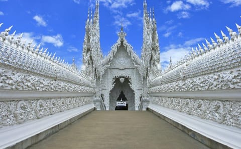 Chiang Mai to Chiang Rai Cultural Exploration Tour