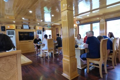 5 Days 4 Nights Hanoi – Halong Bay – Peaceful Halong Bay Cruise, one of 7 world Wonders