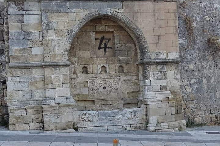 Private Guided Tour-Heraklion Highlights & Historical Places  9