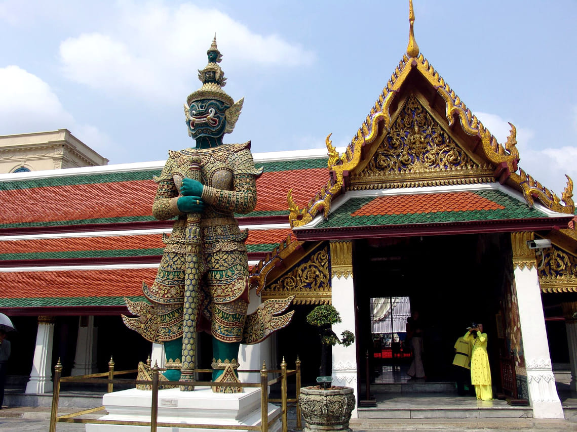 Thonburi Klongs & Grand Palace Morning Tour 4