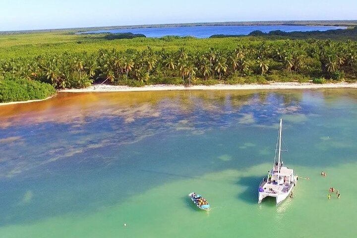 Parasailing & Snorkeling Catamaran Cruise