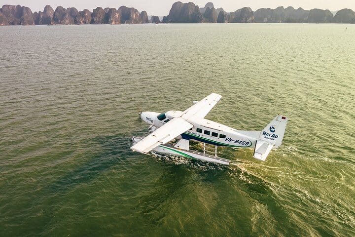 Halong Bay Seaplane Tour with Transfer from Hanoi by expressway