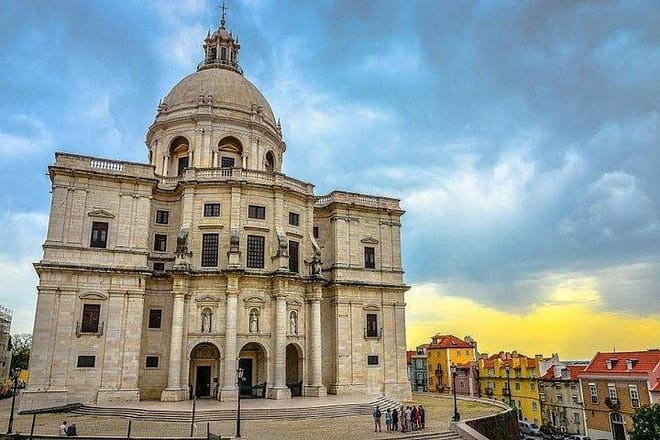 90-minute Tuk Tuk Tour of Old Town of Lisbon. Alfama will make you fall in love! photo 5