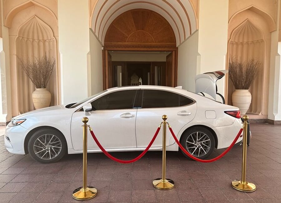 Muscat: Private Full-Day Luxury City Tour
