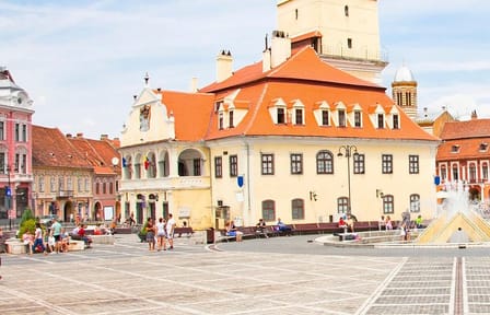 Brașov Old Town Walking Tour with Historical Insights
