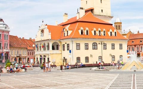 Brașov Old Town Walking Tour with Historical Insights