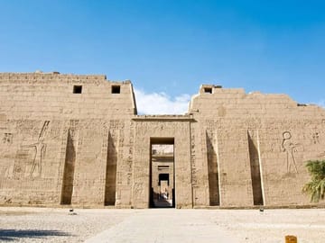 Private Guided Day Tour to Dendera and Medinet Habu from Hurghada
