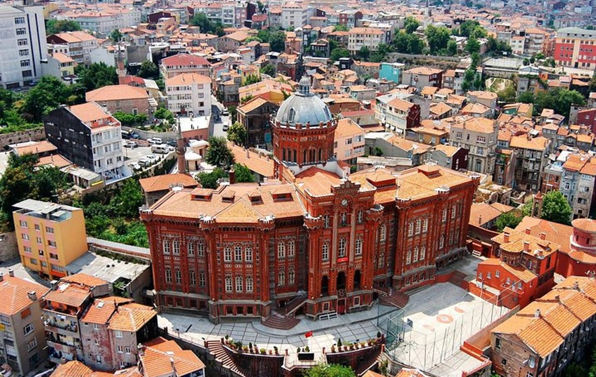 Istanbul Fener and Balat Tour