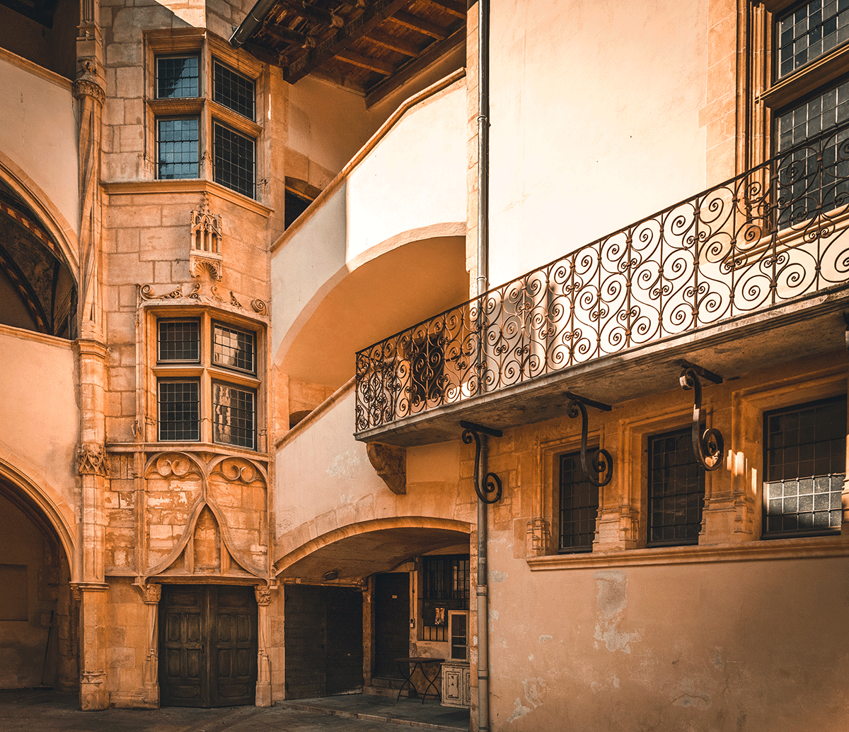 Traboules Lyon, Secret passegways, Vieux Lyonn, France