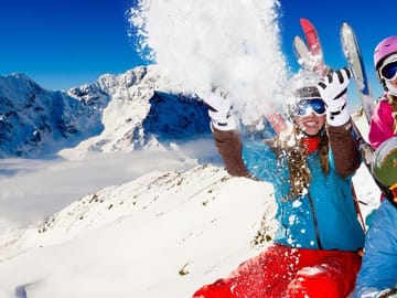 Vancouver to Revelstoke 2-Day Ski and Snowboarding Tour