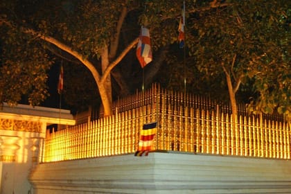 Aukana And Anuradhapura Day Tour From Kandy