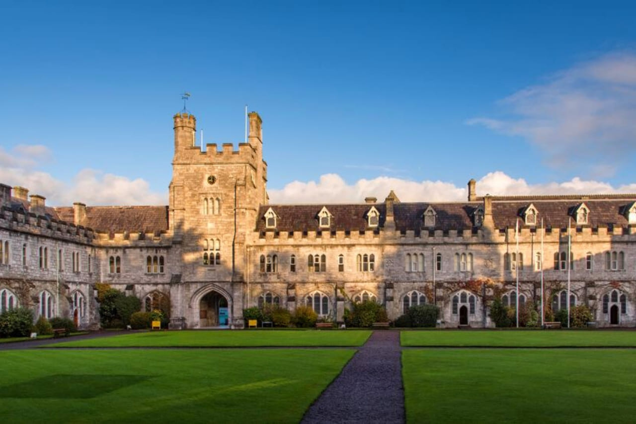 Cork Hop On Hop Off Bus