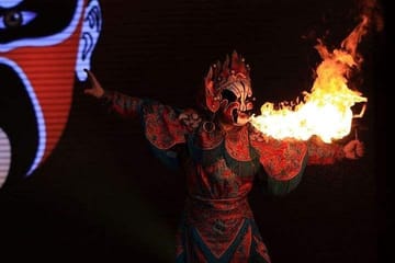 Chengdu Sichuan Opera Evening Show with Tea Service