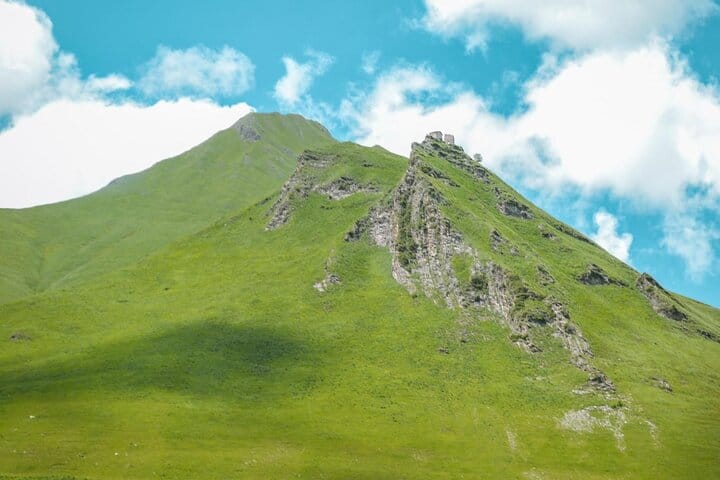 4 Full days in Georgia with private tour, free aiport