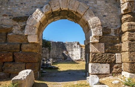 Guided Day Tour of Priene, Miletus, and Didyma from Izmir
