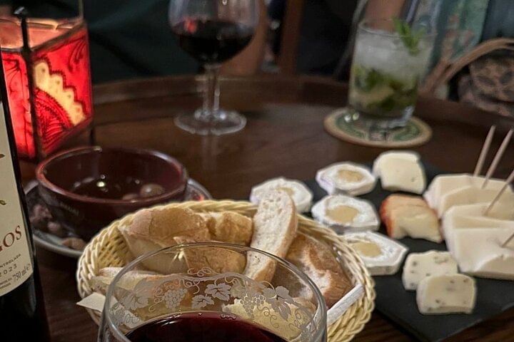 Evening Bites and Drinks Walk Eat and Sip Like a Local