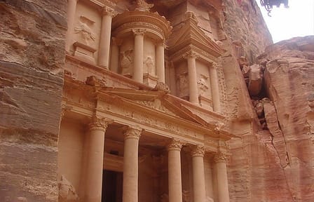 Private Full-Day Wadi Rum and Petra Tour from Aqaba