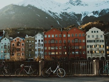 Private Cultural Tour of Innsbruck from Munich with Photoshoot